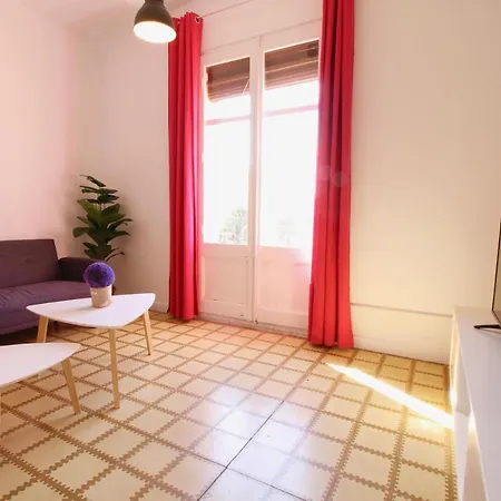 Forum 3 Apartment